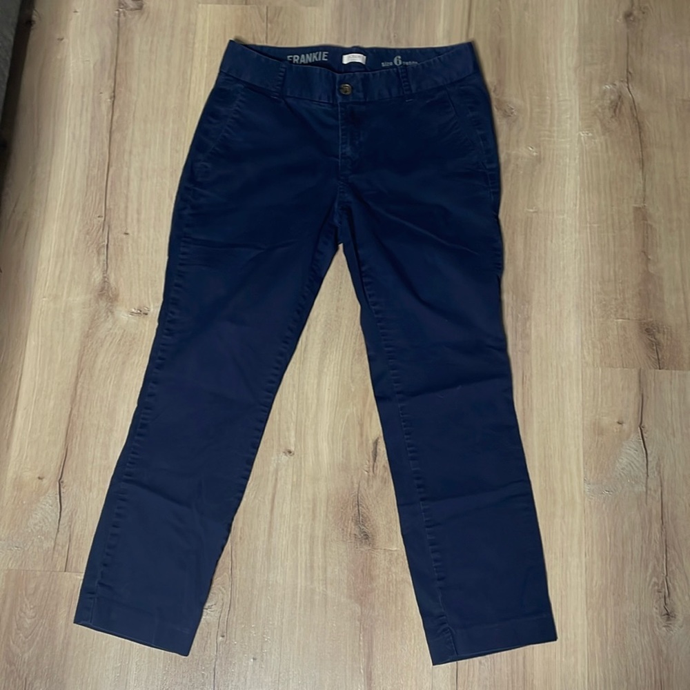 J. Crew Frankie Chino. Size 6 Petite. Stretch. Great Used Condition.‎ Blue.